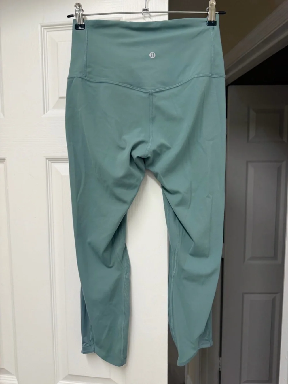 Lululemon Nulu Mesh Mid-Rise Yoga Crop 23” Tidewater Teal Size 8